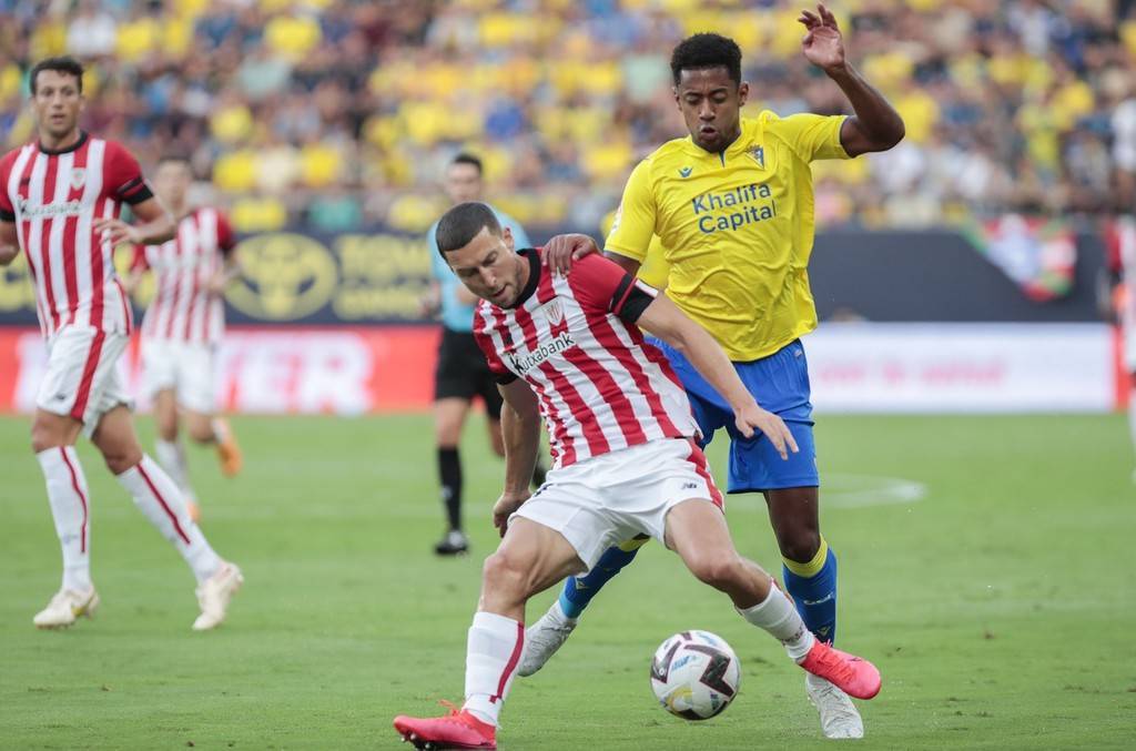 世俱杯冠军-斯洛伐克-惜败哥伦比亚，欧预赛遭逆转失分