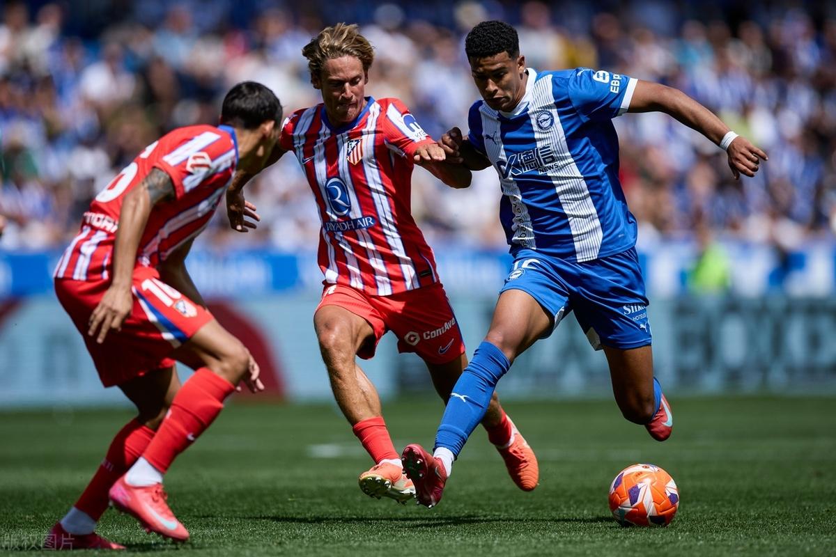 马竞不敌卡格利亚尔,近期西甲陷低谷 马竞不敌卡格利亚尔,近期西甲陷低谷