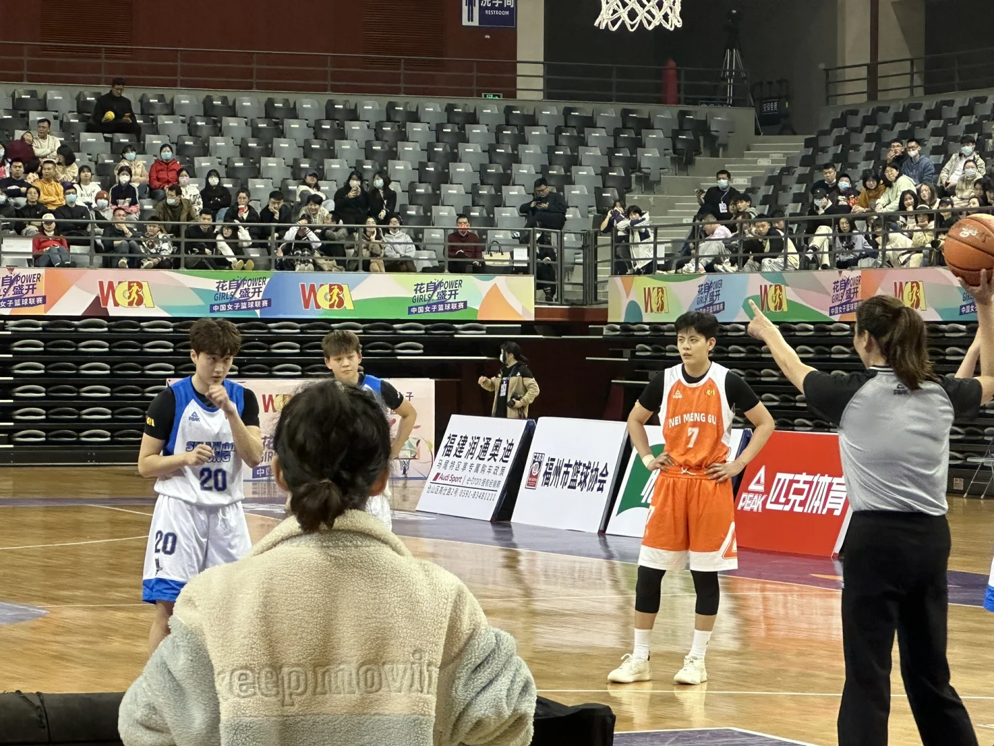 世俱杯官网-内蒙古队战术失误,落后分差明显