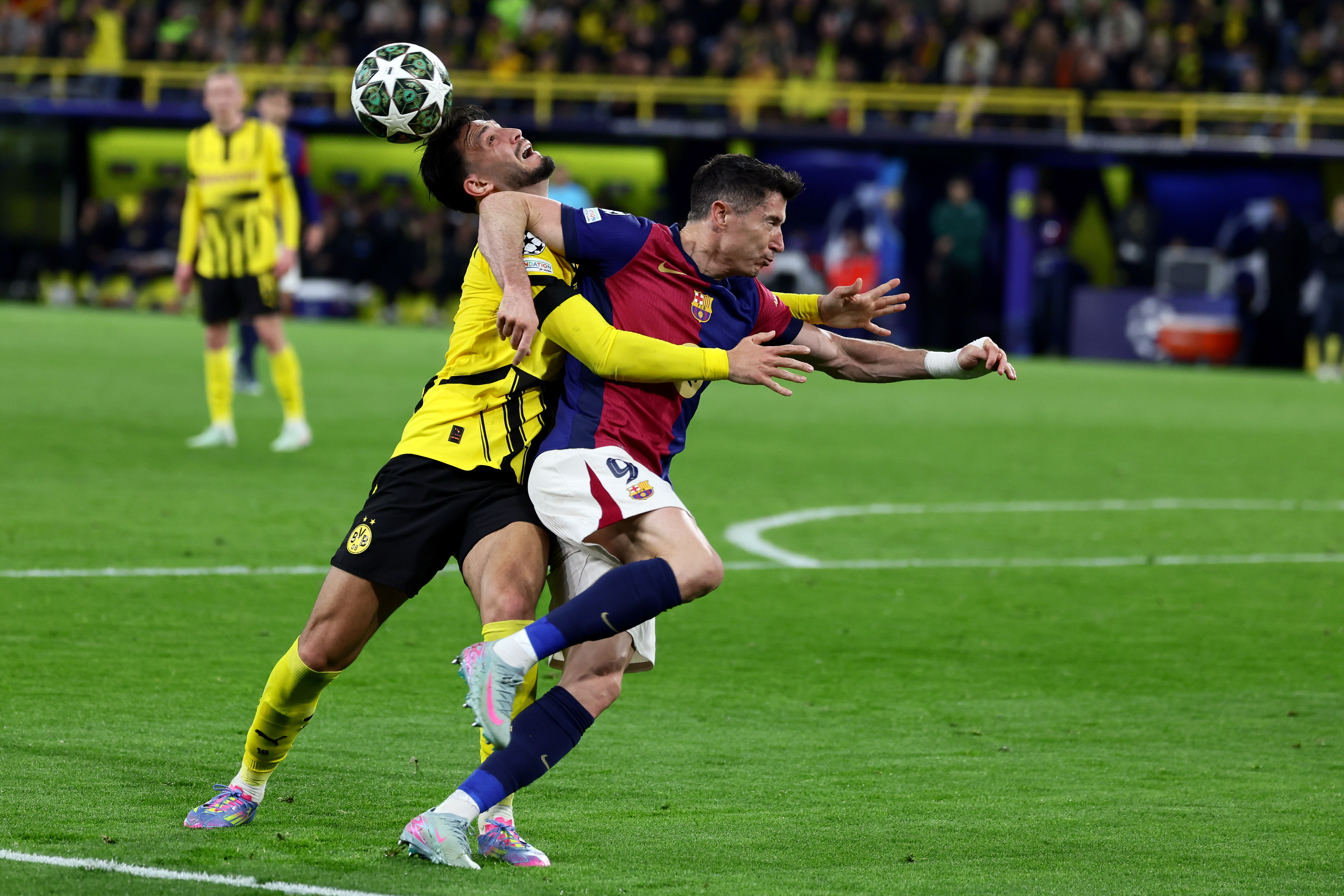 世俱杯奖金-关于巴塞罗那攻势猛烈击溃防线的信息