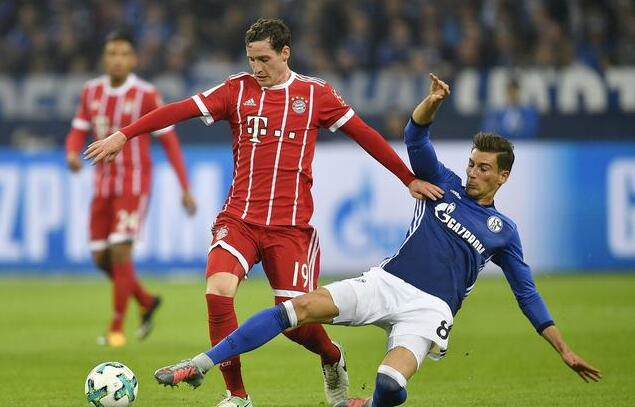 包含沙尔克遭遇连败，保级压力加大的词条