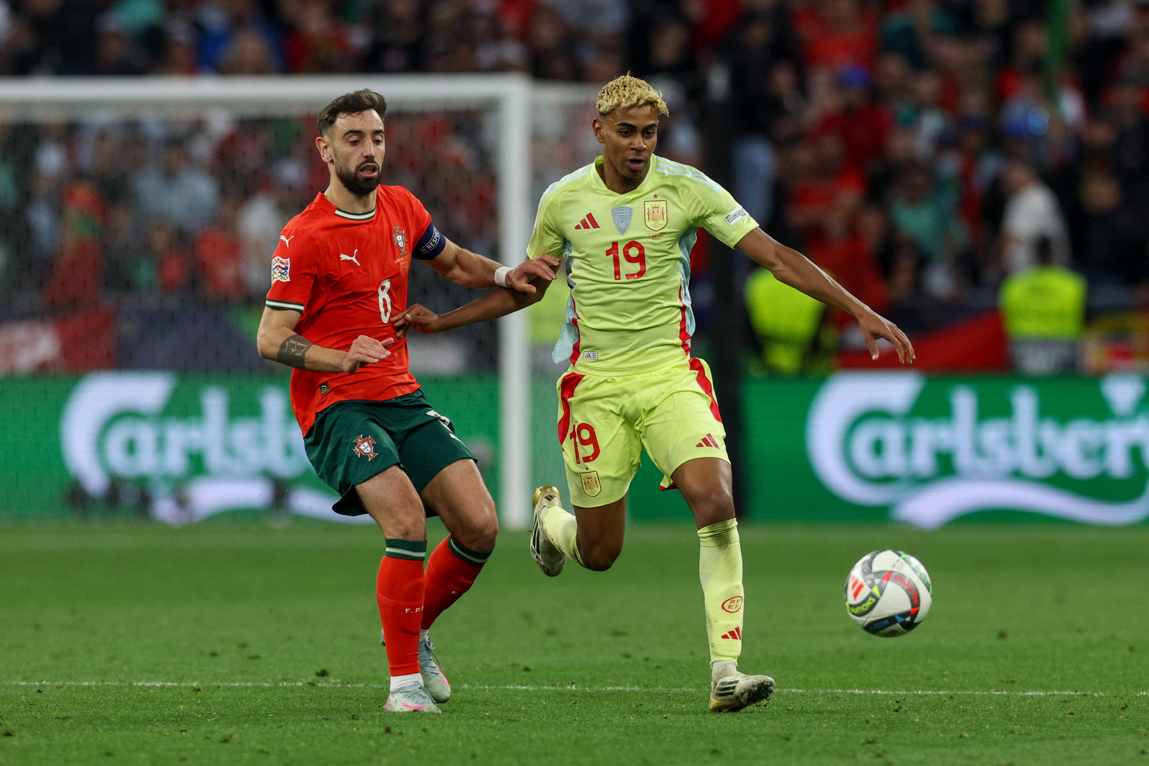 葡萄牙队在欧预赛中取得惊人胜利 葡萄牙队在欧预赛中取得惊人胜利