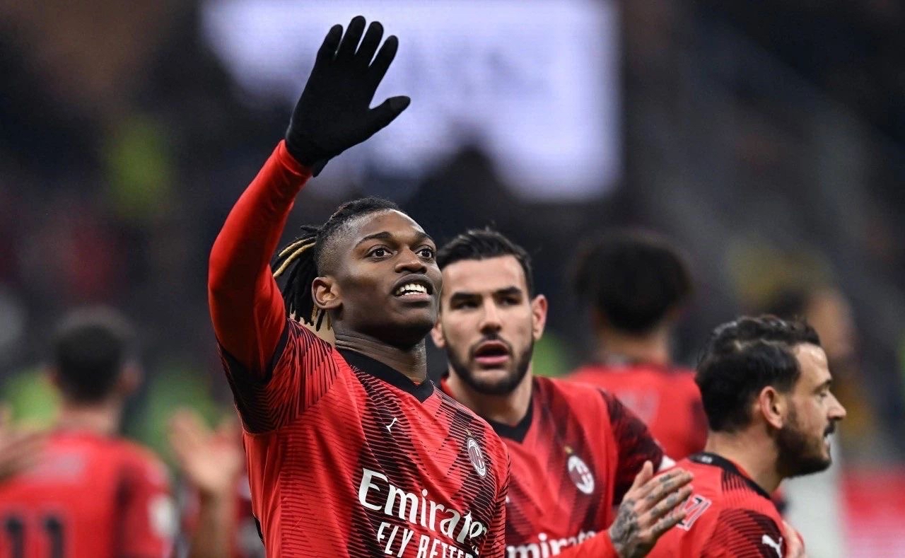 包含尤文图斯团结一心,势如破竹取胜的词条 包含尤文图斯团结一心,势如破竹取胜的词条