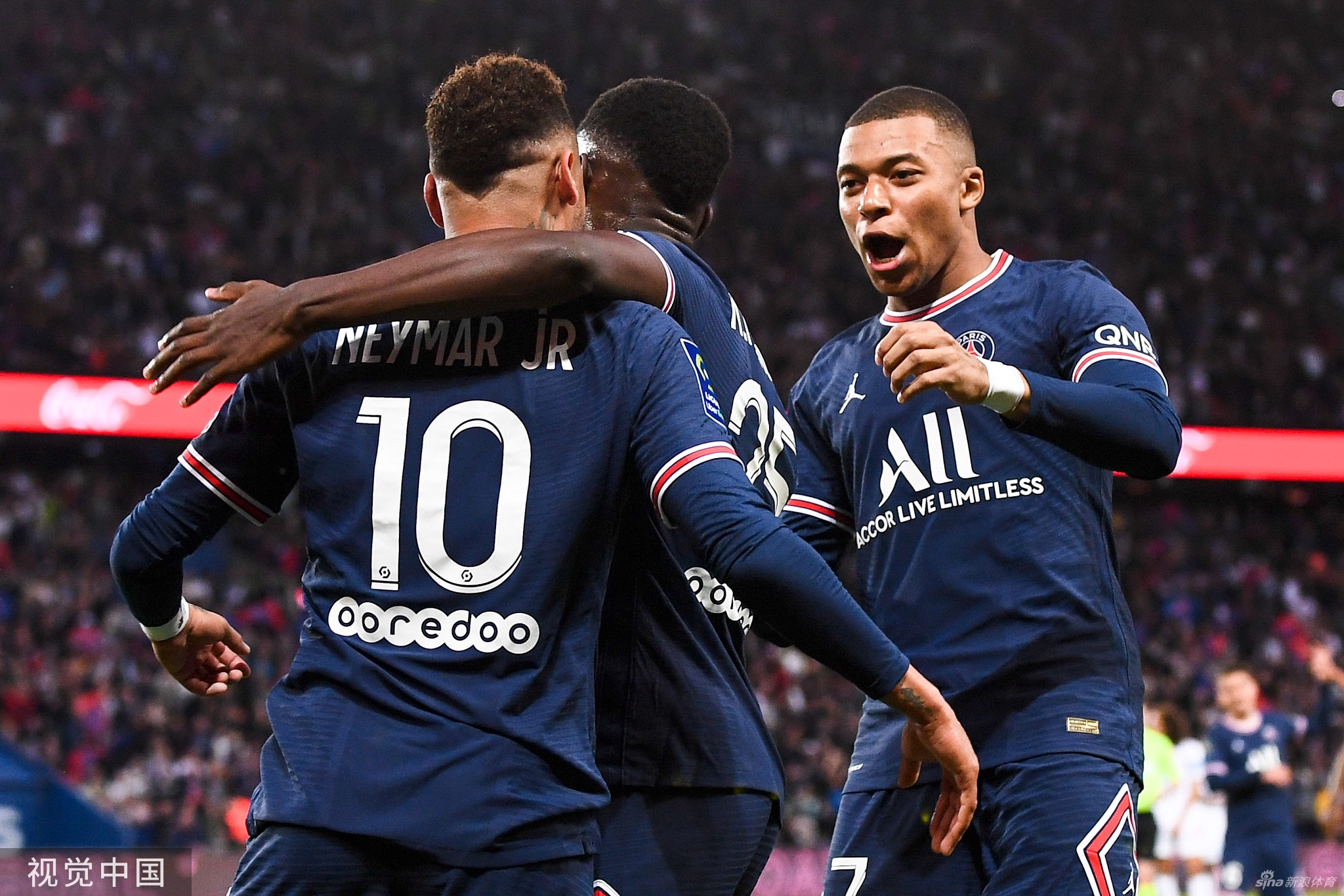 争议频发!法甲联赛引起球迷热议的简单介绍 争议频发!法甲联赛引起球迷热议的简单介绍