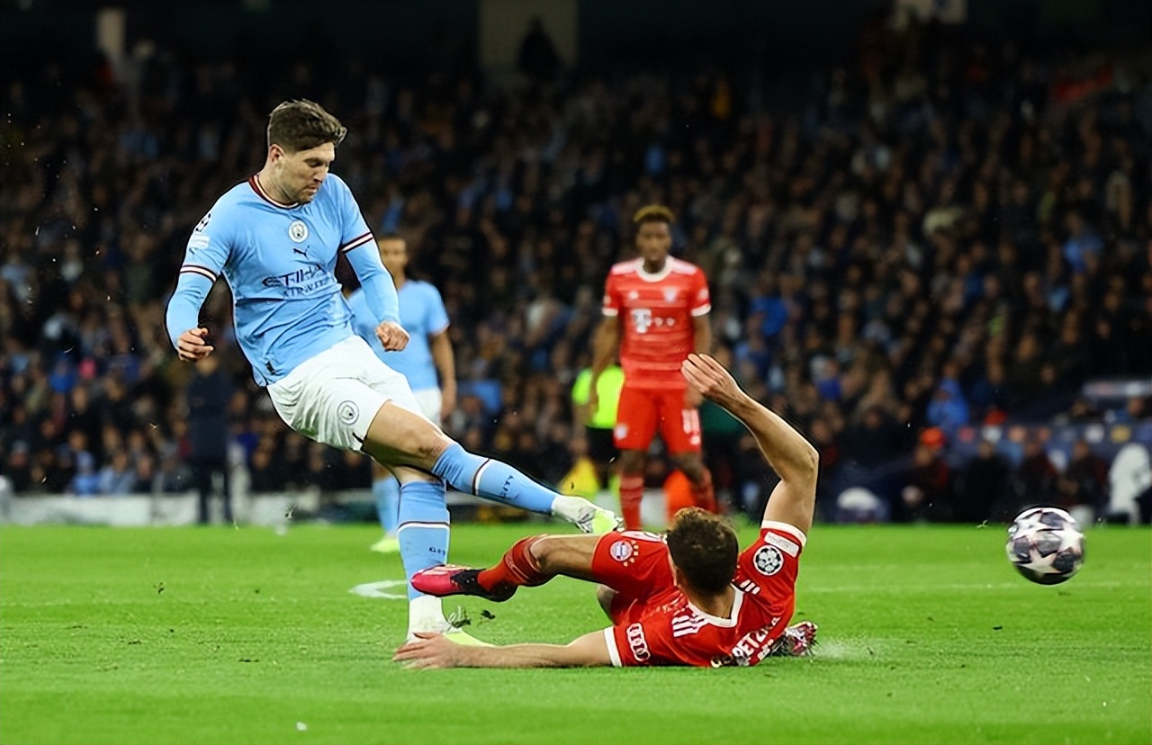 曼城主教练布罗斯精彩战术：多点开花稳扎稳打