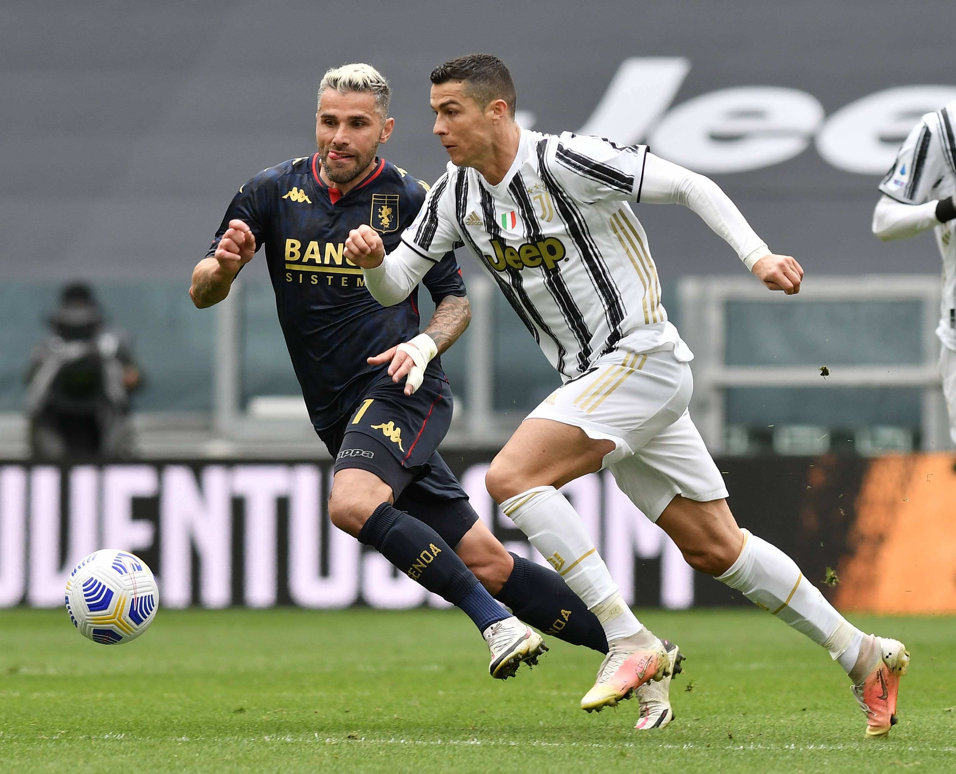 世俱杯奖金-里尔主场大胜莱茵，巩固榜首位置的简单介绍