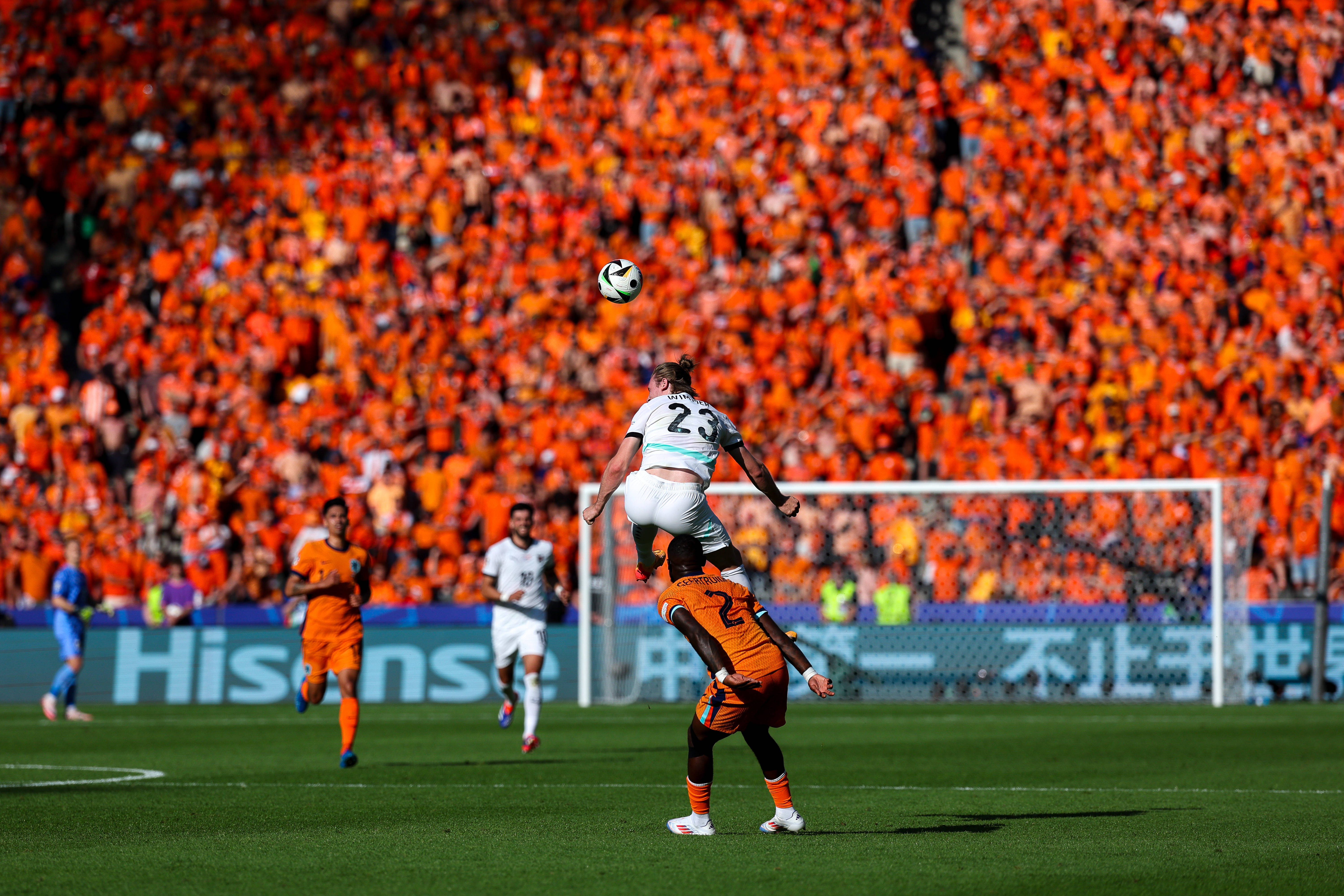 欧洲联赛战况激烈,强队争夺全球排名 欧洲联赛战况激烈,强队争夺全球排名