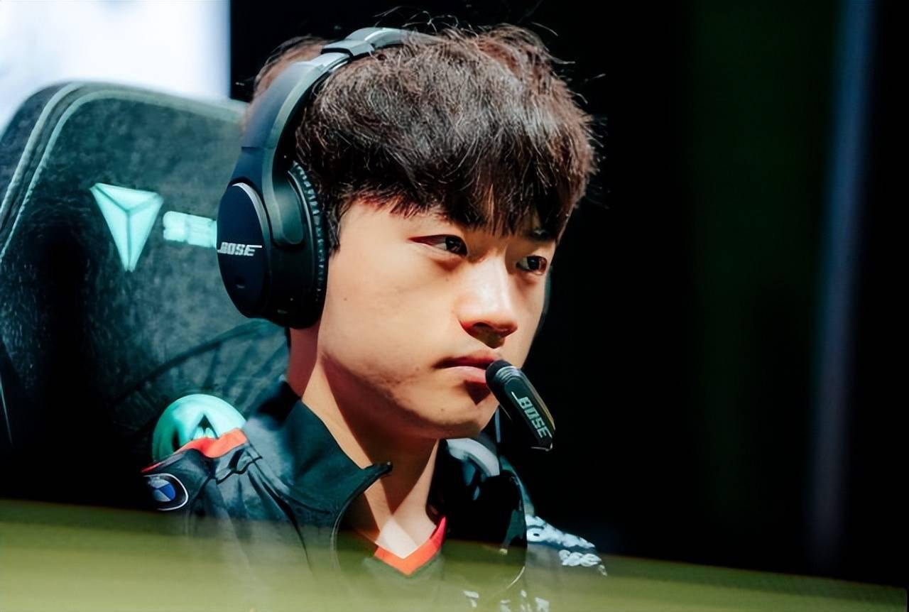 世俱杯决赛-关于PSG碾压HKA,Keria关键团战开团秒人峡谷大战小组赛,引爆全场热议的信息