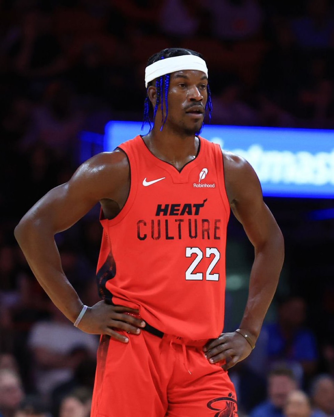 世俱杯分组-迈阿密热火主场大胜尼克斯,巴特勒贡献全面数据