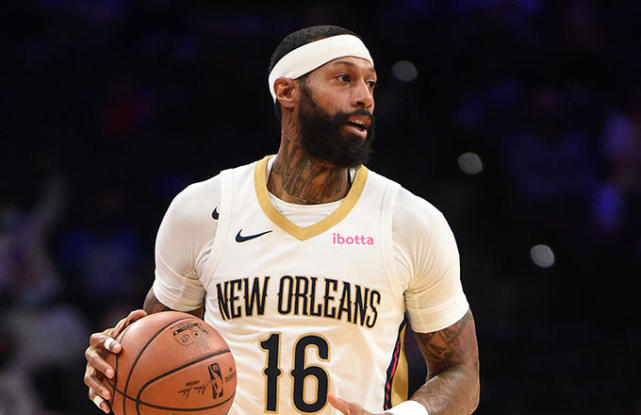 世俱杯改制-猛龙签下前锋史坦利-约翰逊的简单介绍