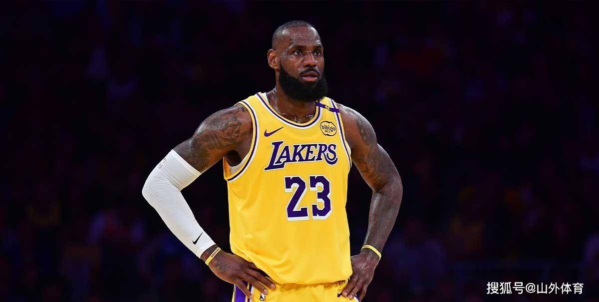 湖人队新赛季冲劲十足，詹姆斯成为关键人物