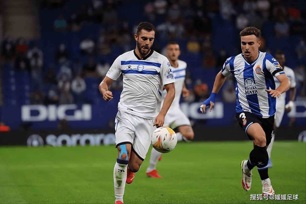 世俱杯分组-华银主场战胜阿拉维斯,保持晋级希望