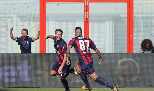 世俱杯冠军-克罗托内客场击败热那亚，坚守客场战略的简单介绍