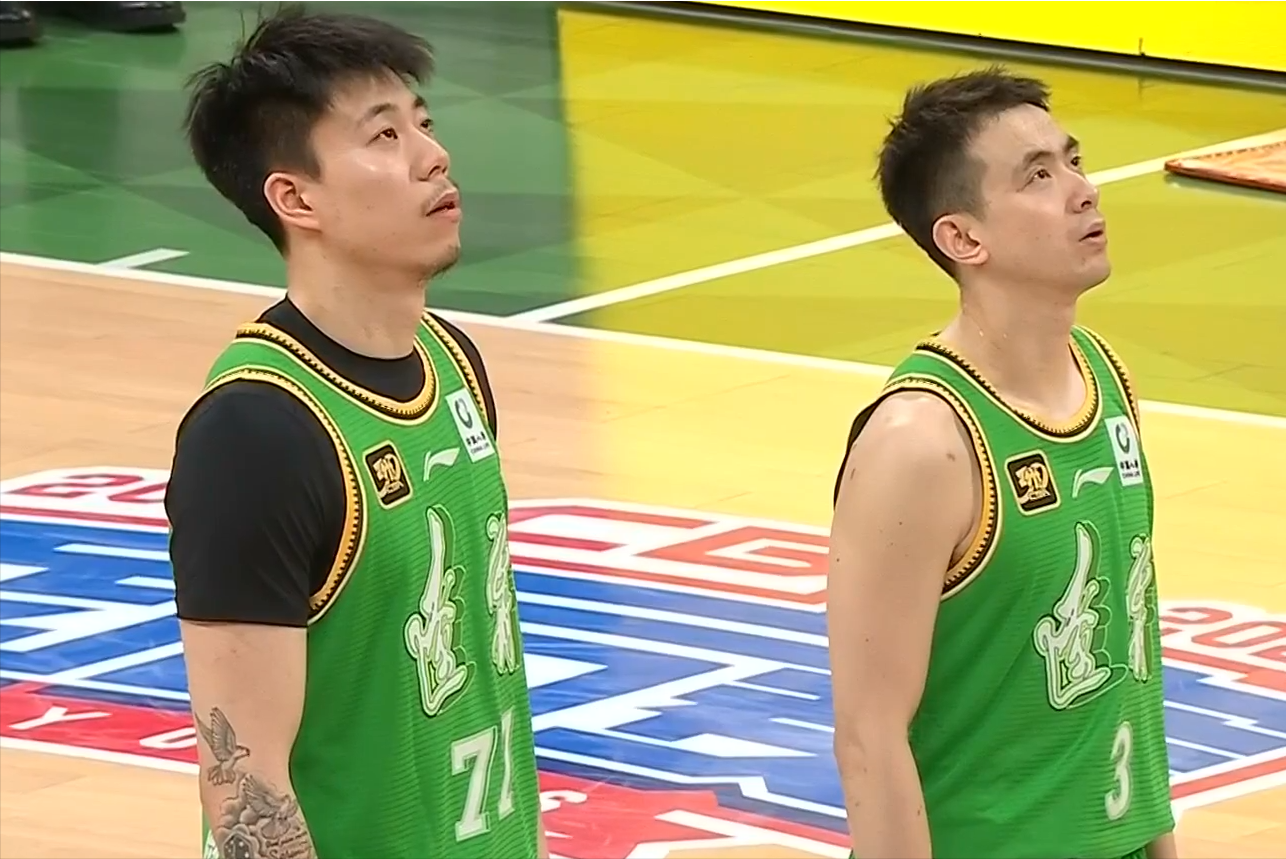 世俱杯冠军-包含篮网险胜新疆队，赵继伟刷新纪录的词条