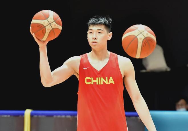 包含篮网险胜新疆队,赵继伟刷新纪录的词条 包含篮网险胜新疆队,赵继伟刷新纪录的词条